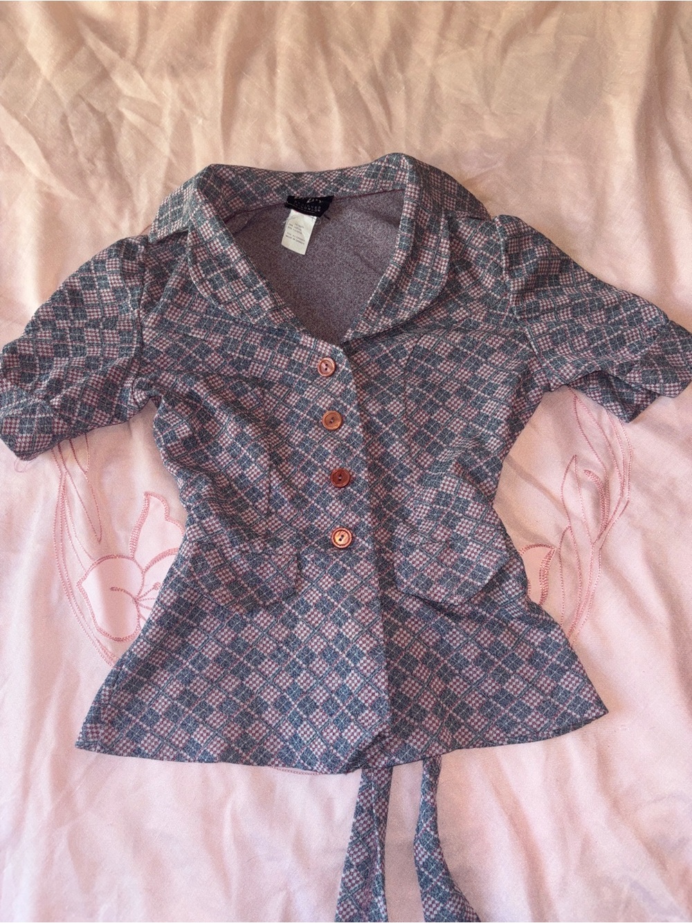 Cute Pink and Gray Patterned Button-Front Blouse with Tie in the back office